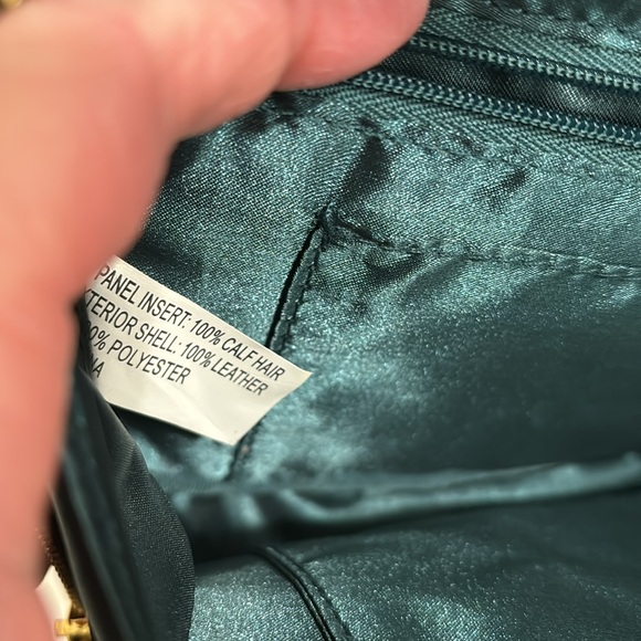 Joy & Iman Crossbody Bag - Picture 9 of 11